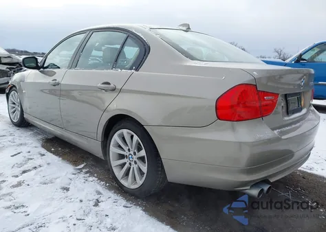 2011 BMW 328I xDrive z USA, uszkodzony, nr VIN WBAPK5C59BA659704